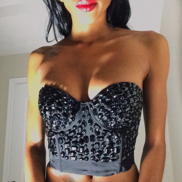 Black Bustier w| rhinestones - Picture 2 of 4